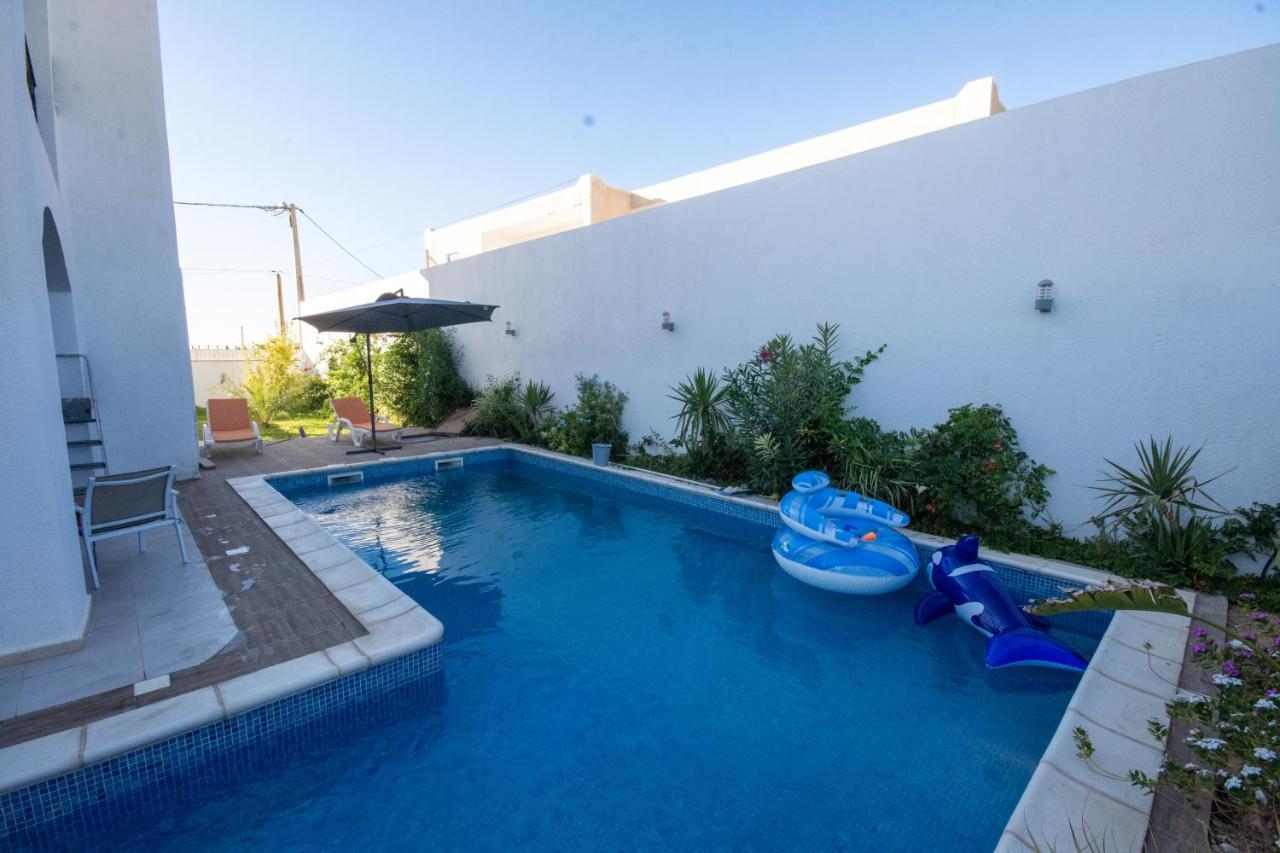 Erriadh Villa Meublee Avec Piscine Et Abri De Voiture מראה חיצוני תמונה