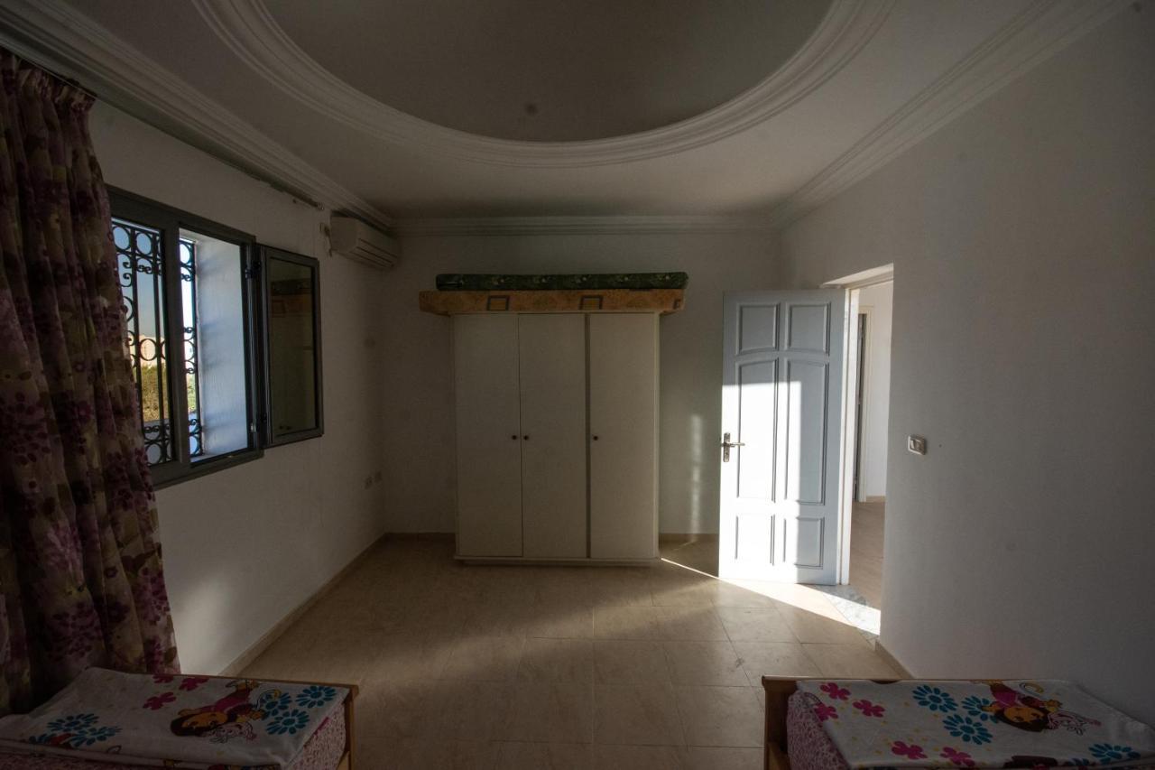 Erriadh Villa Meublee Avec Piscine Et Abri De Voiture מראה חיצוני תמונה
